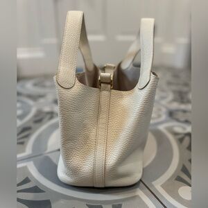 Lalo Hand Bag made in Italy like new